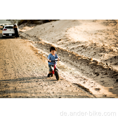 Kinder Fuß geschoben Mini Baby Balance Bike